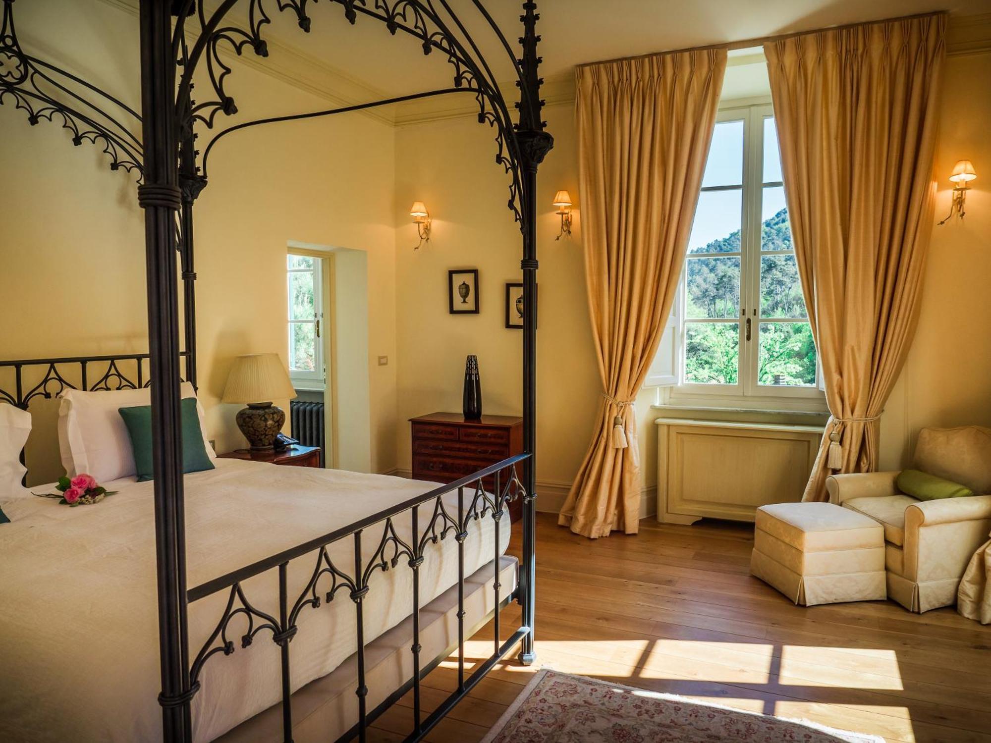 Classic Double Room Balcony,1592874897:JPEG